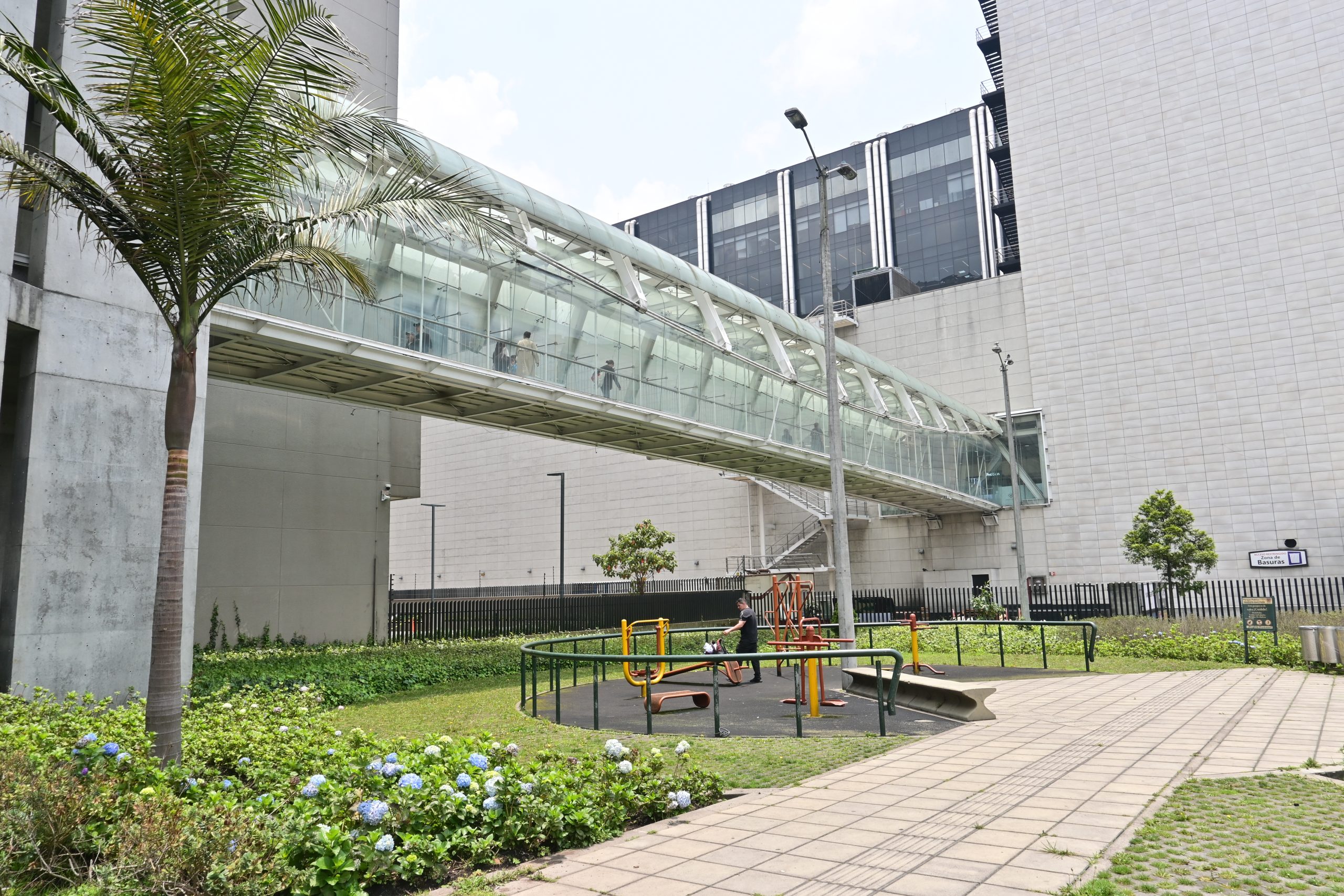 Pasarela Peatonal Centro Comercial Gran Estación II
